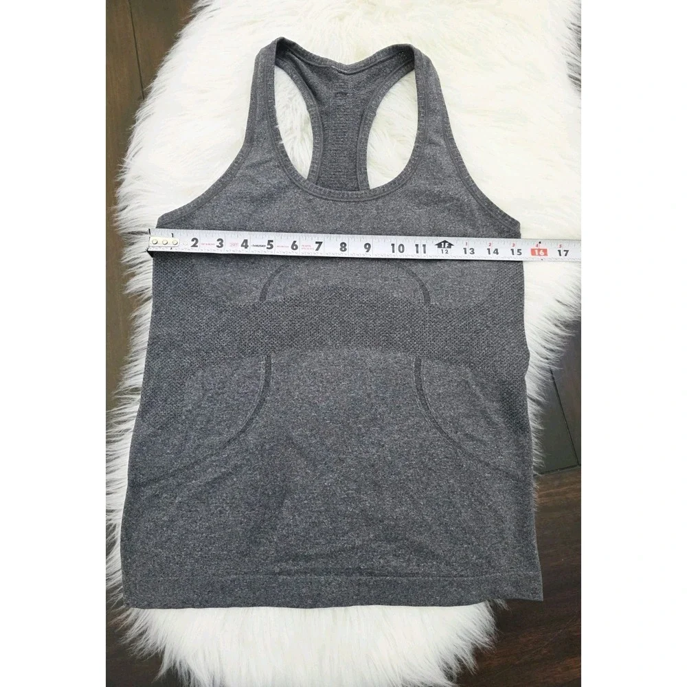 Lululemon Swiftly Tech Racerback Tank Top Women's Size 6 Gray